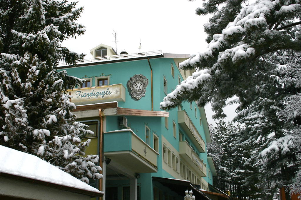 Hotel Fiordigigli LʼAquila Buitenkant foto
