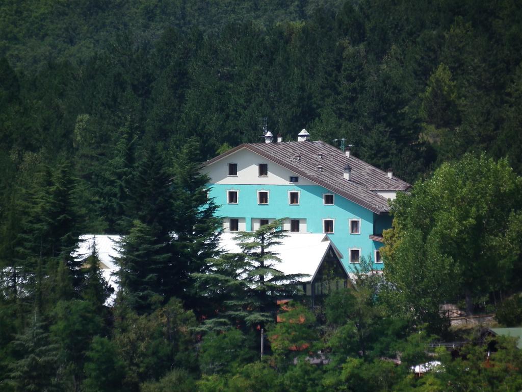 Hotel Fiordigigli LʼAquila Buitenkant foto